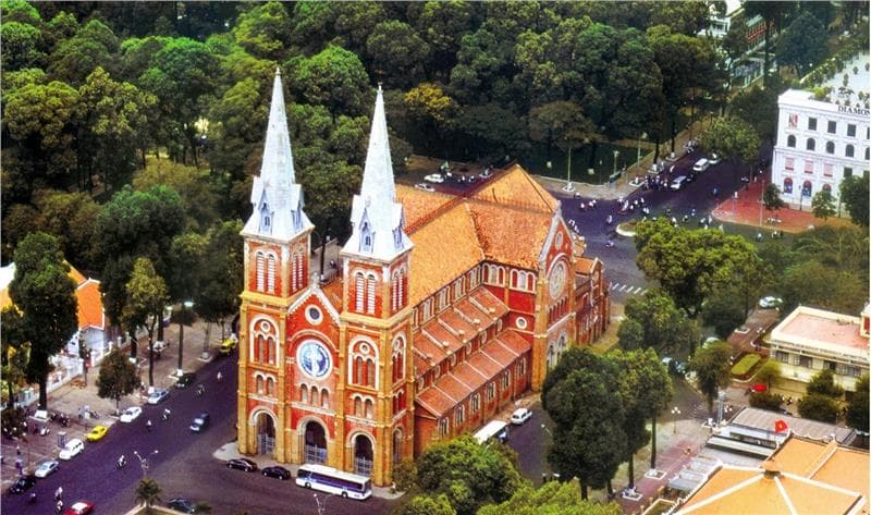 Trải nghiệm đi chơi Sài Gòn 01 ngày thú vị