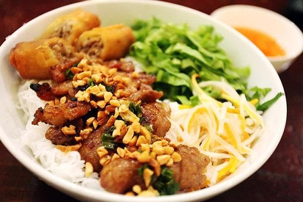 [TP.HCM] Mách bạn ăn gì ở Sài Gòn trong chuyến du lịch 2018 này