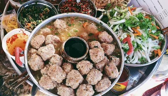 Gợi ý địa chỉ ăn vặt Sài Gòn ngon - bổ - rẻ