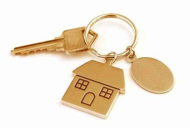 Có được đem kim loại lên sân bay hay không? 
