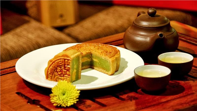 Công thức làm bánh trung thu nhân đậu xanh đơn giản tại nhà