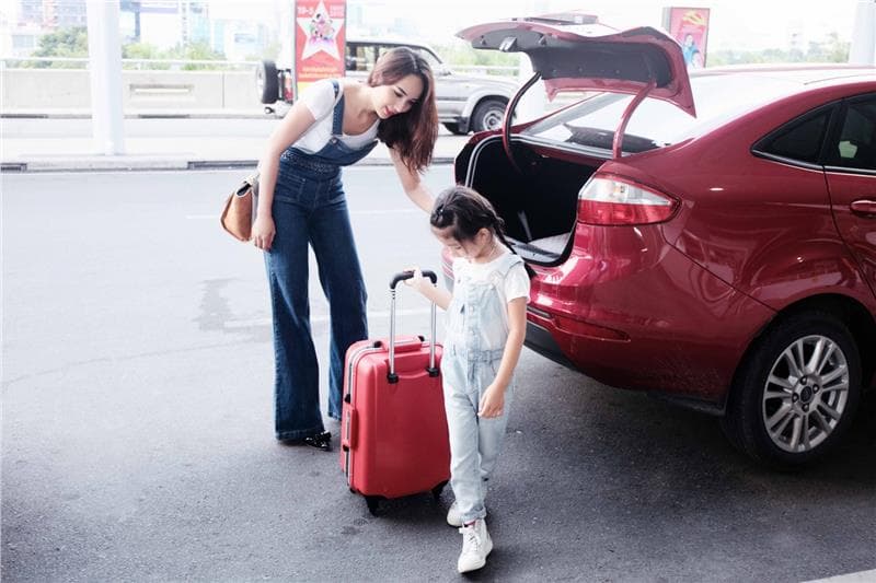 Bí quyết chuẩn bị đồ dùng cần thiết cho bé khi đi du lịch