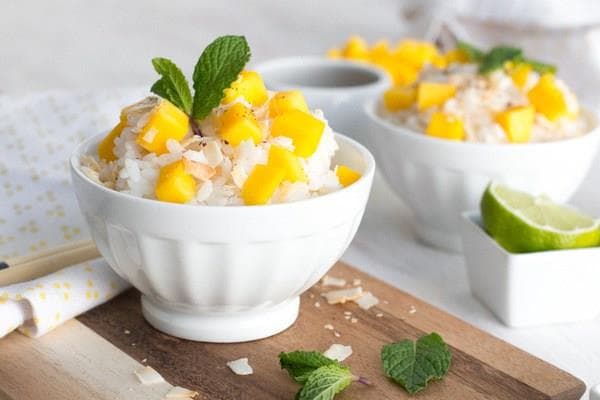 Thưởng thức món xôi xoài Thái Lan thơm ngon hấp dẫn