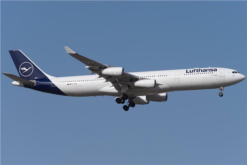 Máy bay Airbus A340‎