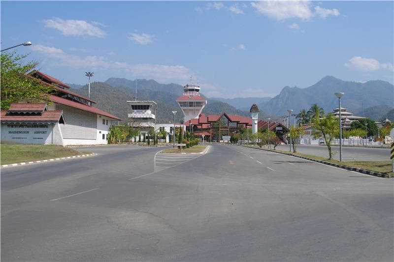 Sân bay Mae Hong Son