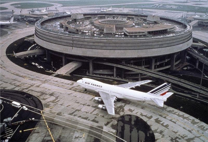 Sân bay quốc tế Paris- Charles-de-Gaulle 