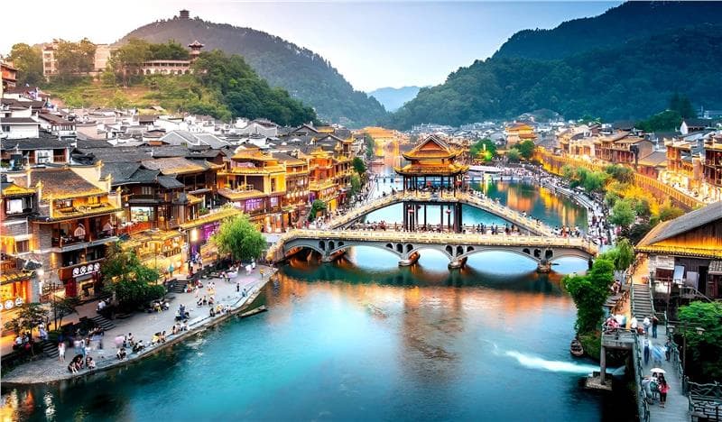 Vé máy bay đi Phượng Hoàng Cổ Trấn giá rẻ
