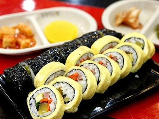 Những đồ ăn vặt nên mang theo khi đi du lịch