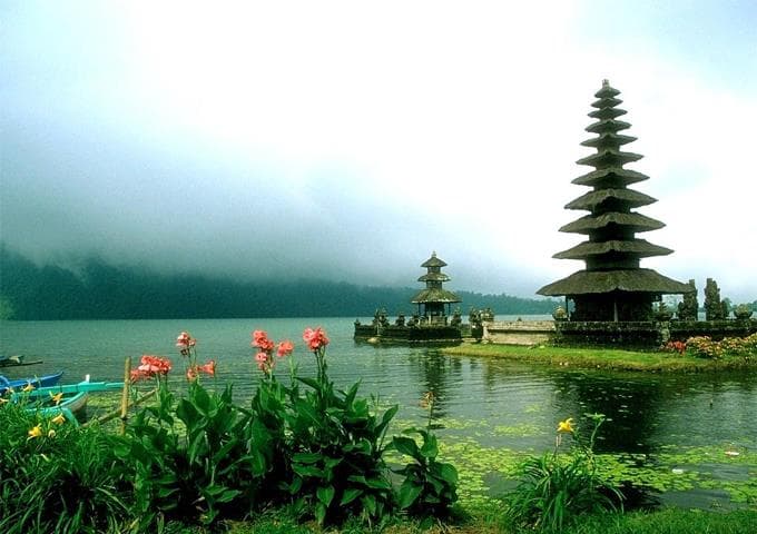 Vé máy bay TP. Hồ Chí Minh đi Bali giá rẻ