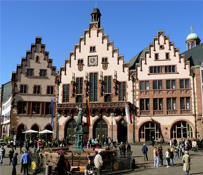 Vé máy bay Hà Nội đi Frankfurt giá rẻ